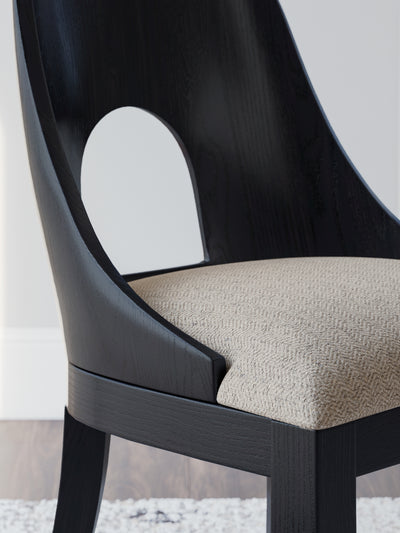 Rowanbeck Dining Chair